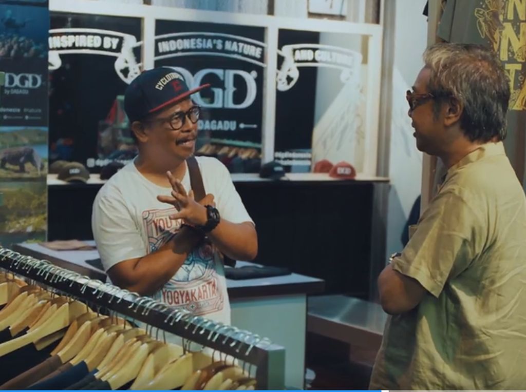 Cerita Owner Dagadu Djokdja Sukses Bisnis Kaus Selama 26 Tahun Cerita Owner Dagadu Djokdja Sukses Bisnis Kaus Selama 26 Tahun