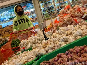 Inflasi Rendah, Bukti Daya Beli Lesu? Inflasi Rendah, Bukti Daya Beli Lesu?