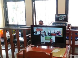 5 Mahasiswa Kasus Terbunuhnya Polisi Saat Demo Dituntut 13-15 Tahun Bui