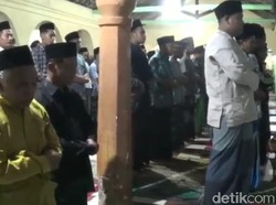 Salat Tarawih Kilat di Blitar Tetap Digelar di Tengah Pandemi Corona