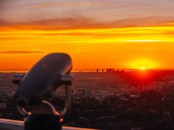 Kangen Senja? Badan Pariwisata Ini Tawarkan Live Streaming-nya