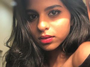 Gaya Memesona Suhana Khan, Putri Shah Rukh Khan yang Ingin Jadi Artis Gaya Memesona Suhana Khan, Putri Shah Rukh Khan yang Ingin Jadi Artis