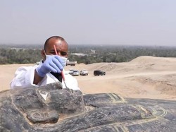 Mesir Temukan Mumi Beserta Barang Peninggalan di Lubang Penguburan