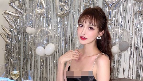 Kisah Kelam di Balik Wajah Cantik Model di Poster Iklan Operasi Plastik