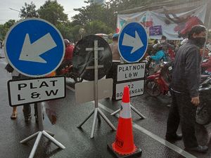 Hari ke-2 PSBB Pintu Masuk ke Surabaya Lancar, Warga Dinilai Sudah Paham