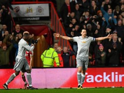 Jasa Ibrahimovic dan Pogba pada Luke Shaw