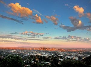 AS Batasi Perjalanan Tak Penting 30 Hari Lagi