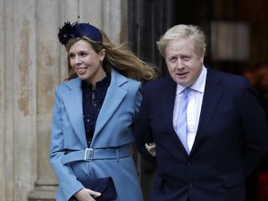 Fakta Tunangan PM Inggris yang Baru Melahirkan di Tengah Corona Fakta Tunangan PM Inggris yang Baru Melahirkan di Tengah Corona