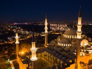 Tradisi Lampu Ramadhan Turki yang Berbeda Selama Corona