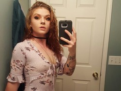 Mekanik Perempuan Ini Dipecat Usai Ketahuan Bikin Video Seksi