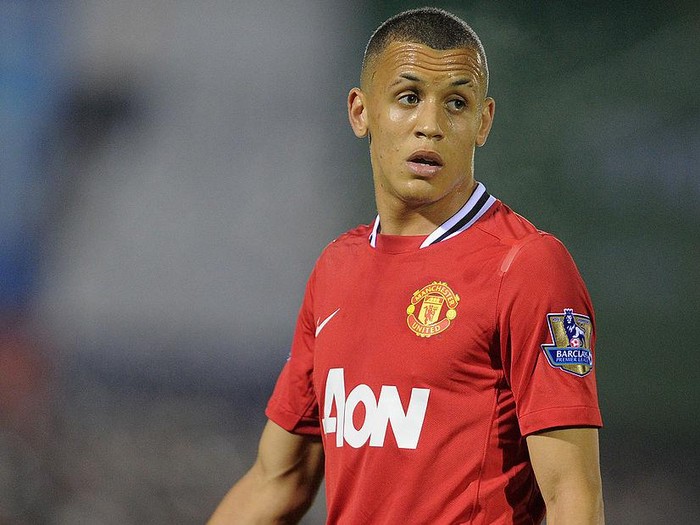 ALDERSHOT, ENGLAND - OCTOBER 25:  Ravel Morrison of Manchester United looks on during the Carling Cup fourth round match between Aldershot Town and Manchester United at the EBB Stadium, Recreation Ground on October 25, 2011 in Aldershot, England.  (Photo by Michael Regan/Getty Images)