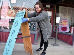 Lockdown AS Longgar di Pedalaman karena Rendahnya Tingkat Kematian