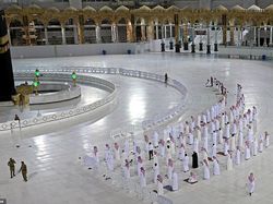 Cerita Umroh Perdana di Masa Pandemi, dari Bandara Sampai ke Mekkah