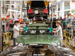 Pabrik Mobil Mewah Bentley PHK 1.000 Pegawai