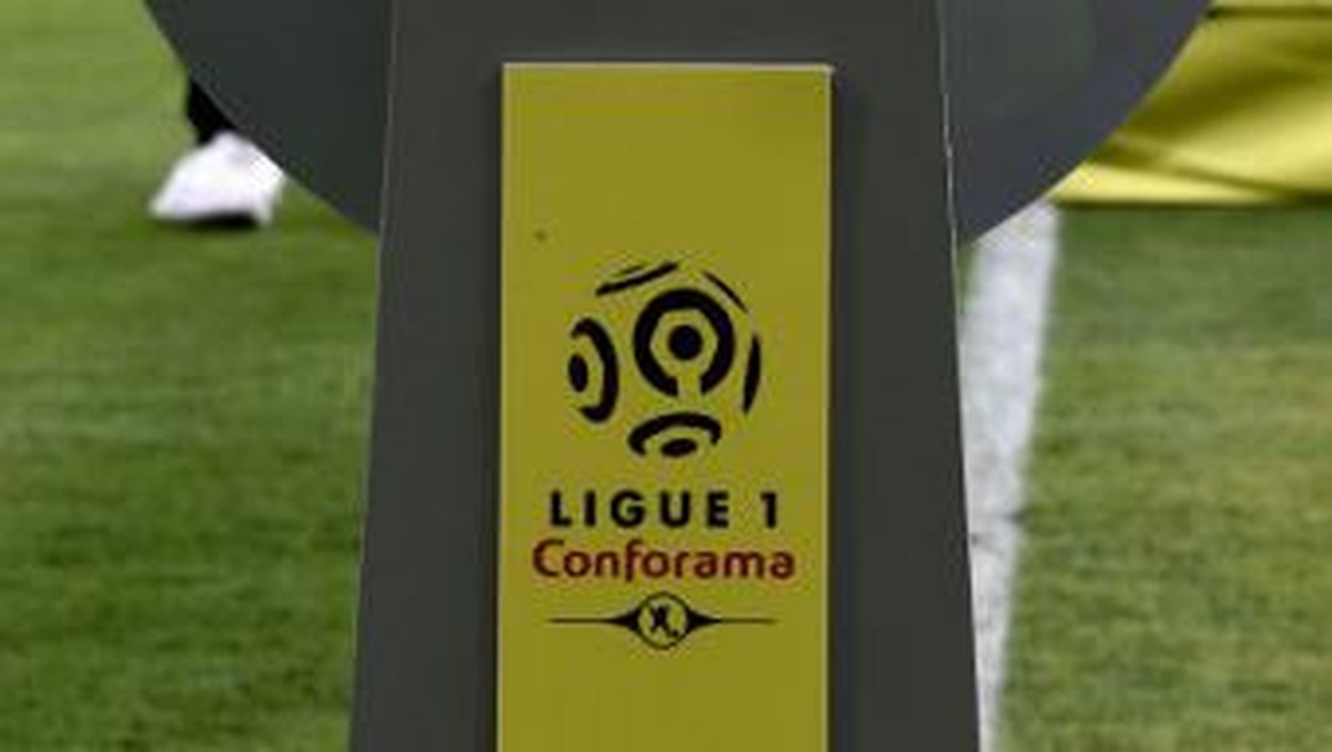 Ligu1 diusulkan lanjut dengan format play-off. Foto: AFP/PASCAL PAVANI