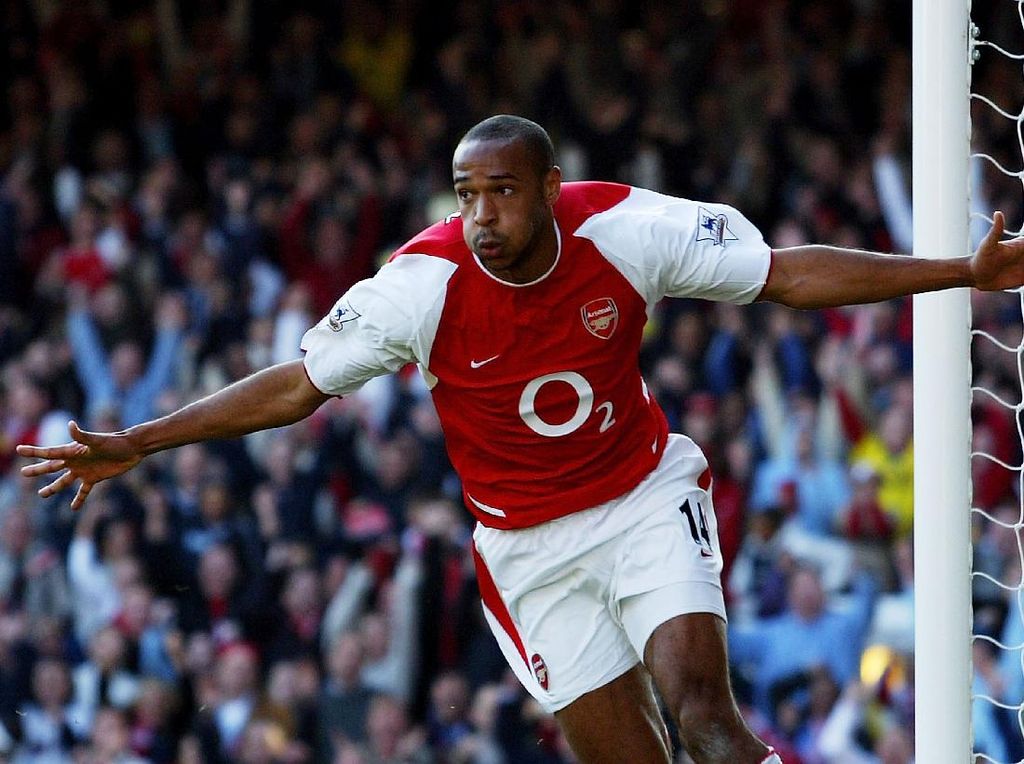 Bergkamp Ungkap Faktor Kunci Henry Jadi Striker Mematikan Bergkamp Ungkap Faktor Kunci Henry Jadi Striker Mematikan