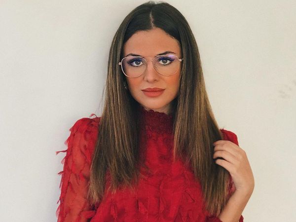 Pria Ini Kepergok Selingkuh Saat Wawancara Virtual, Ini Foto-foto Pelakornya