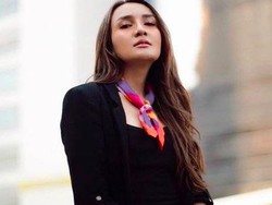 Jadi Guest Director, Luna Maya Ketagihan Kerja di Balik Layar