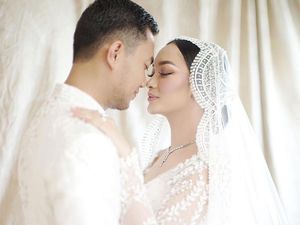 Resmi Nikah Lalu Hamil, Kebahagiaan Zaskia Gotik Sempurna