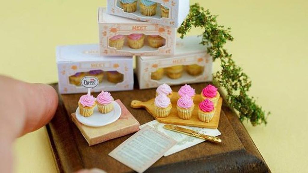 Mungil Banget! Ini 10 Miniatur Cupcake hingga Es Krim yang Menggemaskan Mungil Banget! Ini 10 Miniatur Cupcake hingga Es Krim yang Menggemaskan