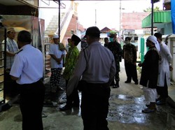 Walkot Backup Bu Camat yang Dituding Bubarkan Salat Jumat