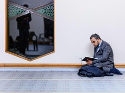 Meniti Jalan Penderitaan