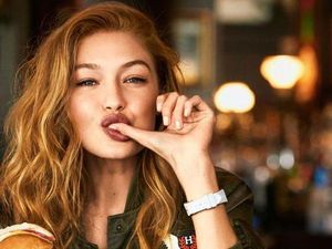 Bukan Cuma Jalan, Leonardo DiCaprio-Gigi Hadid Kepergok di Hotel yang Sama