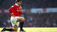 Di nomor 5, ada legenda Manchester United yakni Eric Cantona. Dia punya koleksi 70 gol di Liga Inggris selama memperkuat Setan Merah di tahun 1992-1997 (Getty Images)