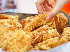 Yuk! Jajan Pisang Goreng Pontianak yang Renyah Garing Ini Yuk! Jajan Pisang Goreng Pontianak yang Renyah Garing Ini