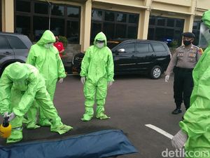 Antisipasi Bencana di Tengah Corona, Polresta Cirebon Bekali Anggotanya APD