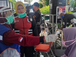 Perempuan Bersuhu Badan 38,1 Derajat Terpantau di Check Point Bundaran Waru