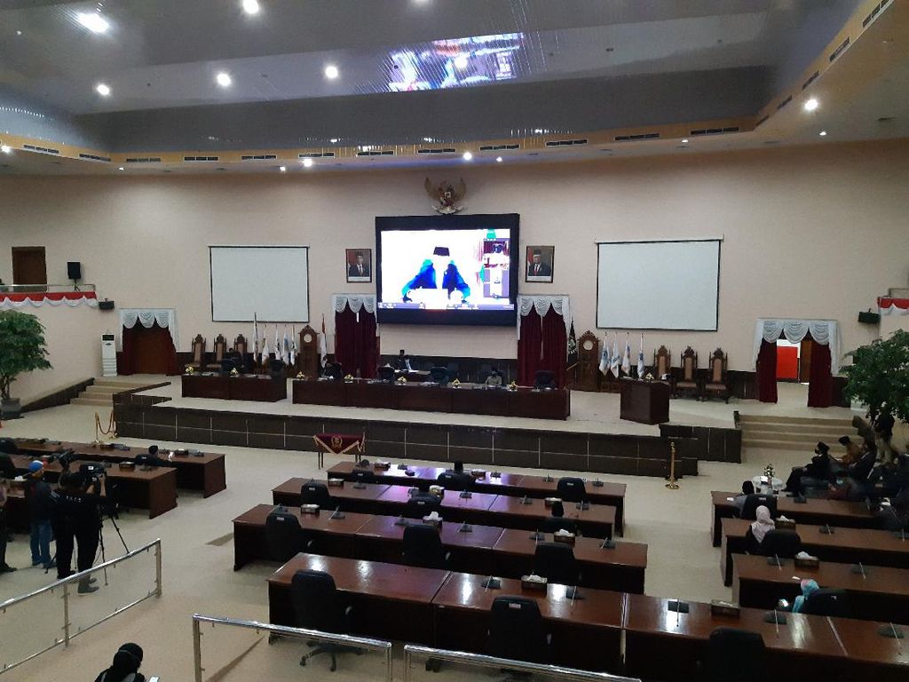 Pemprov Banten Kembali Raih Opini WTP dari BPK Pemprov Banten Kembali Raih Opini WTP dari BPK