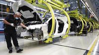 Pabrik Mercedes-Benz di Jerman Kembali Beroperasi