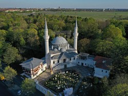 Kebaikan Muslim Jerman Saat Puasa di Tengah Corona