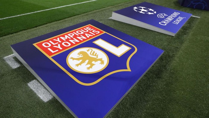LYON, FRANCE - FEBRUARY 26: The Olympique Lyon team logo is seen prior to the UEFA Champions League round of 16 first leg match between Olympique Lyon and Juventus at Parc Olympique on February 26, 2020 in Lyon, France. (Photo by Catherine Ivill/Getty Images)