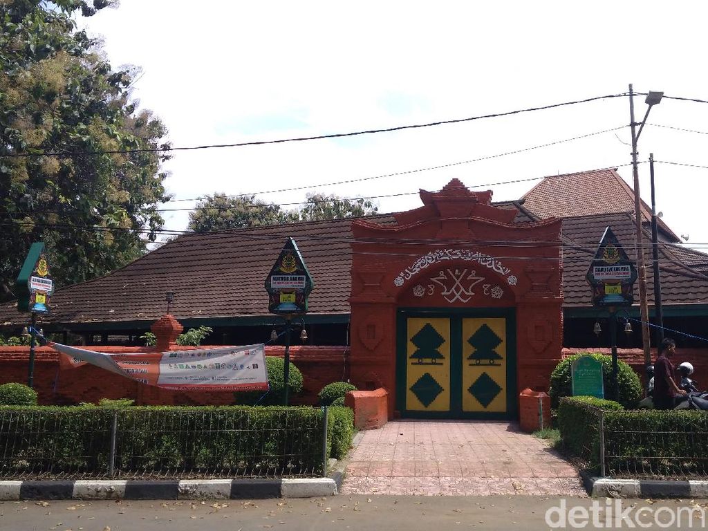 Masjid Agung Sang Cipta Rasa, Bukti Cinta Sunan Gunung Jati kepada Istri Masjid Agung Sang Cipta Rasa, Bukti Cinta Sunan Gunung Jati kepada Istri