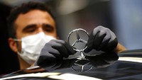 2 Pabrik Mercedes-Benz Bisa Tutup, Ini Penyebabnya
