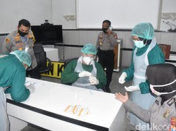Polisi di Pasuruan Kota Garis Depan Corona Jalani Rapid Test