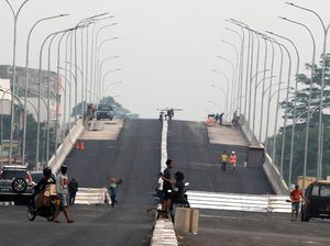 Pembangunan Fly Over Gaplek Jalan Terus