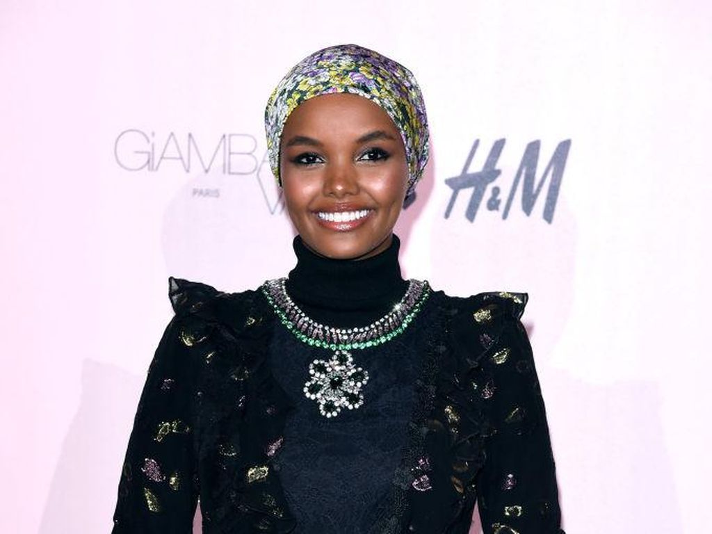 Model Hijab Halima Aden Putuskan Pensiun dari Dunia Fashion Demi Agama