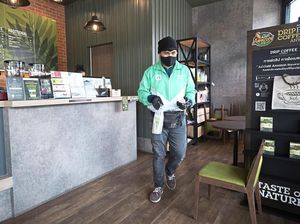 Pilot Pesawat Jet Banting Setir Jadi Kurir Pilot Pesawat Jet Banting Setir Jadi Kurir