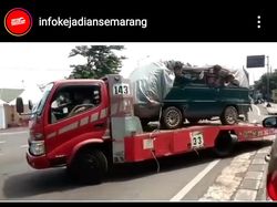 Truk Angkut Mobil Isi 8 Orang Diminta Putar Balik Saat Mau Masuk Semarang