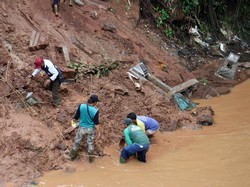 Ini Penyebab Longsor yang Rusak 37 Makam di TPU Cikutra