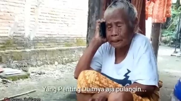 Gaya Mbah Minto di parodi Gagal Mudik Gaya Mbah Minto di parodi Gagal Mudik