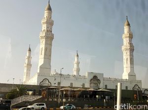 Sejarah Masjid Pertama yang Dibangun Rasulullah SAW dengan Tanah Liat-Daun Kurma