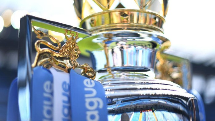 MANCHESTER, ENGLAND - MAY 06:  The Premier League Trophy on display prior to the Premier League match between Manchester City and Huddersfield Town at Etihad Stadium on May 6, 2018 in Manchester, England.  (Photo by Michael Regan/Getty Images)