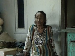 Nasib Mak Olem: Pemulung Sebatang Kara yang Tak Dapat Bantuan