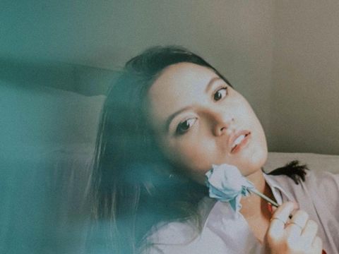 Virtual photoshoot Marsha Aruan