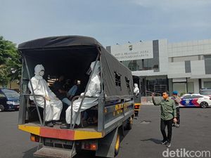 Berkeliaran Saat PSBB, 6 Warga Surabaya Reaktif Dirapid-Test Dirujuk ke Bhayangkara