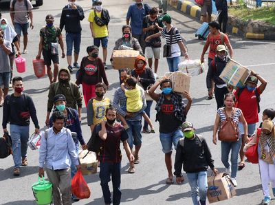 Duh, Pemudik Asal Bali Menumpuk di Pelabuhan Ketapang Banyuwangi